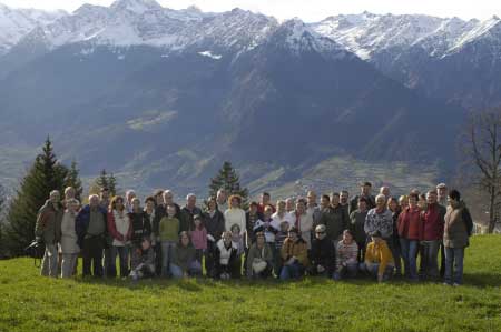 ��astn�ci z�jezdu na vyhl�dce nad Meranem