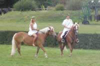 Drez�ra v antick�m stylu. Pro zv�t�en� klikn�te