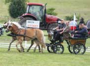 Prezident Sv�tov�ho svazu s rodinou. Pro zv�t�en� klikn�te