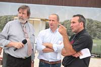 Komise hodnotila ve slo�en� Alessandro Botte (vpravo), Michael Gruber (uprost�ed) a koment�� m�l op�t na starosti Jaroslav Dra�an. Pro zv�t�en� klikn�te