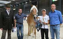 Bahar s Martinou Studni�kovou a s komis�. Pro zv�t�en� klikn�te