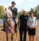 V�t�z v�estrannosti mlad�ch Michal �palek s Hoffnung, jej�m majitelem a hlavn� rozhod�� Mark�tou Kvapilovou. Pro zv�t�en� klikn�te